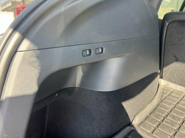 モデルＹ ベースグレード　オートパイロット　上海モデル　Ｒｙｚｅｎ搭載　黒革シート　３６０°カメラ　パノラマガラス　オートトランク　パワーシートヒータ　コーナーセンサ　ＥＴＣ　ＬＥＤ　純正１９インチアルミ　ステアリングヒータ（31枚目）