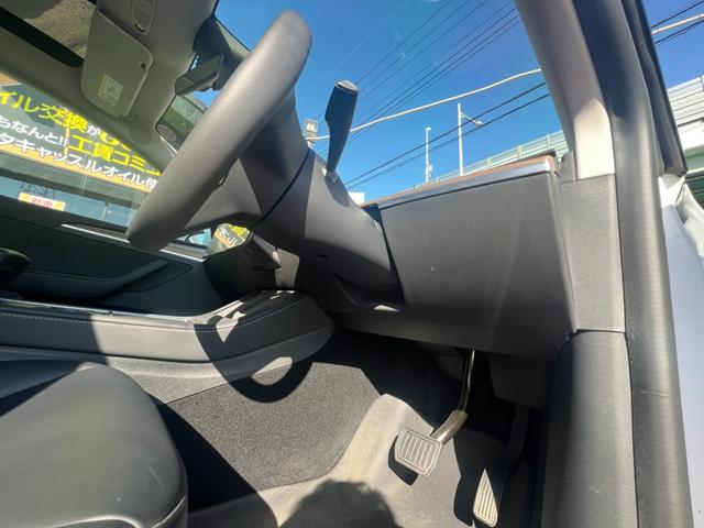 モデルＹ ベースグレード　オートパイロット　上海モデル　Ｒｙｚｅｎ搭載　黒革シート　３６０°カメラ　パノラマガラス　オートトランク　パワーシートヒータ　コーナーセンサ　ＥＴＣ　ＬＥＤ　純正１９インチアルミ　ステアリングヒータ（40枚目）