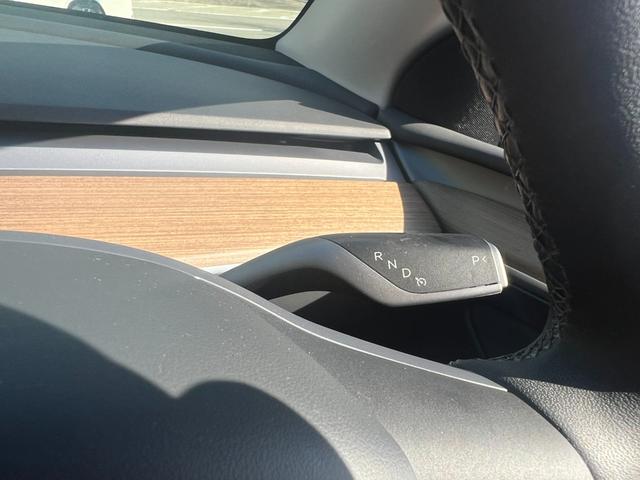 モデルＹ ベースグレード　オートパイロット　上海モデル　Ｒｙｚｅｎ搭載　黒革シート　３６０°カメラ　パノラマガラス　オートトランク　パワーシートヒータ　コーナーセンサ　ＥＴＣ　ＬＥＤ　純正１９インチアルミ　ステアリングヒータ（59枚目）