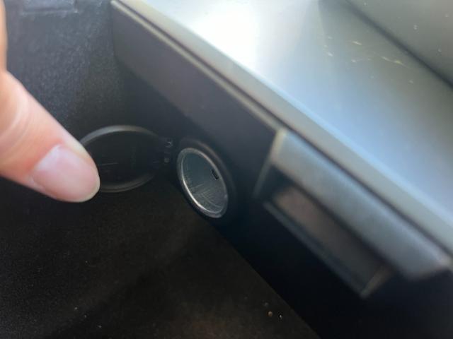 モデルＹ ベースグレード　オートパイロット　上海モデル　Ｒｙｚｅｎ搭載　黒革シート　３６０°カメラ　パノラマガラス　オートトランク　パワーシートヒータ　コーナーセンサ　ＥＴＣ　ＬＥＤ　純正１９インチアルミ　ステアリングヒータ（67枚目）