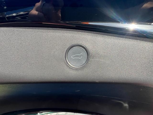 モデル３ ロングレンジ　ＡＷＤ　オートパイロット　上海モデル　黒革シート　４ＷＤ　パノラマガラスルーフ　３６０°カメラ　パワーシート　シートヒータ　オートトランク　Ｂｌｕｅｔｏｏｔｈ　純正１９アルミ　カードキー　ＥＴＣ　ヒートポンプ（33枚目）