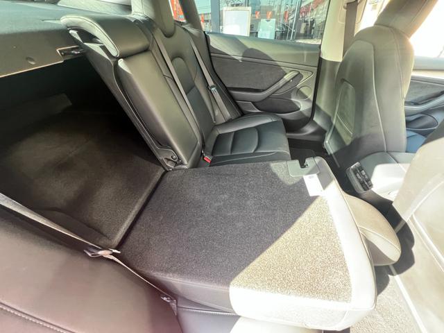 モデル３ ロングレンジ　ＡＷＤ　オートパイロット　上海モデル　黒革シート　４ＷＤ　パノラマガラスルーフ　３６０°カメラ　パワーシート　シートヒータ　オートトランク　Ｂｌｕｅｔｏｏｔｈ　純正１９アルミ　カードキー　ＥＴＣ　ヒートポンプ（34枚目）