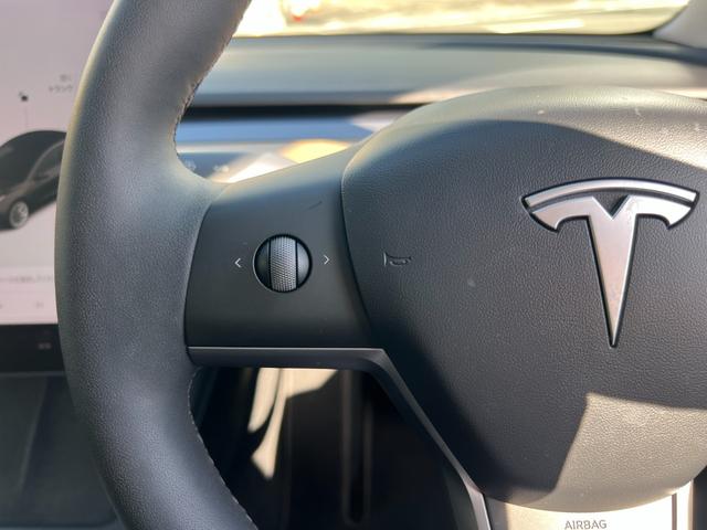 モデル３ ロングレンジ　ＡＷＤ　オートパイロット　上海モデル　黒革シート　４ＷＤ　パノラマガラスルーフ　３６０°カメラ　パワーシート　シートヒータ　オートトランク　Ｂｌｕｅｔｏｏｔｈ　純正１９アルミ　カードキー　ＥＴＣ　ヒートポンプ（52枚目）