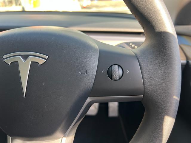 モデル３ ロングレンジ　ＡＷＤ　オートパイロット　上海モデル　黒革シート　４ＷＤ　パノラマガラスルーフ　３６０°カメラ　パワーシート　シートヒータ　オートトランク　Ｂｌｕｅｔｏｏｔｈ　純正１９アルミ　カードキー　ＥＴＣ　ヒートポンプ（53枚目）