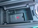 ベースグレード　純正ナビ　フルセグＴＶ　バックカメラ　Ｂｌｕｅｔｏｏｔｈ　黒革シート　ＥＴＣ　純正２０インチアルミ　オートトランク　スマートキー　クルーズコントロール　パドルシフト　パワーシート　シートヒータ　ＨＩＤ（61枚目）