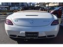 SLS AMG ロードスター Designoミスティックホワイト2 ブラウンレザー 左ハンドル Bang&Olufsenハイエンド レッドブレーキキャリパー シートヒーター バックカメラ バイキセノン ETC ベージュソフトトップ 中古車画像_3