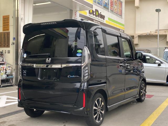 Ｎ－ＢＯＸカスタム Ｇ・ＥＸホンダセンシング　衝突被害軽減装置　エアコン　盗難防止システム　ＰＷ　キーフリーシステム　サイドエアバッグ　レーンアシスト　ＡＢＳ　ＥＴＣ付き　ＬＥＤヘッドランプ　Ｒカメ　オートハイビーム　オートクルーズ　スマキー（7枚目）