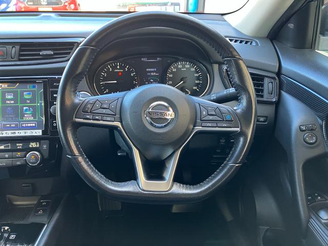 エクストレイル ２０Ｘｉ　セキュリティ　パワーゲート　リアカメラ　横滑防止装置　前後ソナー　ＬＥＤ　インテリジェントキー　ＬＤＷ　サイドカメラ　オートハイビーム　オートライト　Ａストップ　ＡＡＣ　キーフリー　エアバッグ　ＡＢＳ（12枚目）