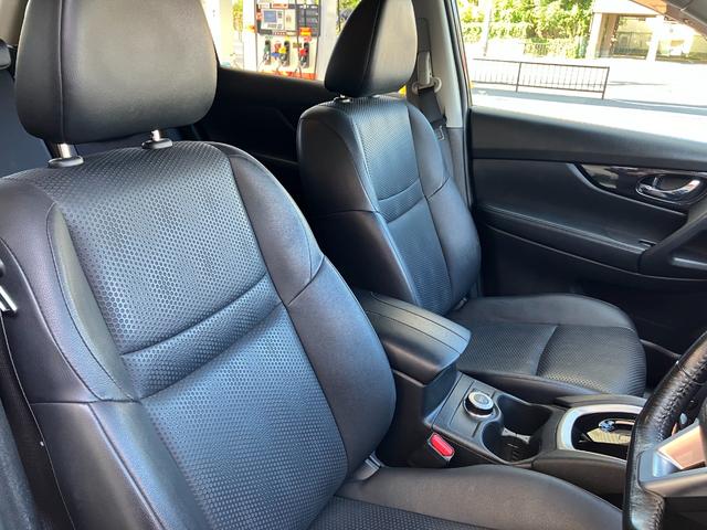 エクストレイル ２０Ｘｉ　セキュリティ　パワーゲート　リアカメラ　横滑防止装置　前後ソナー　ＬＥＤ　インテリジェントキー　ＬＤＷ　サイドカメラ　オートハイビーム　オートライト　Ａストップ　ＡＡＣ　キーフリー　エアバッグ　ＡＢＳ（13枚目）