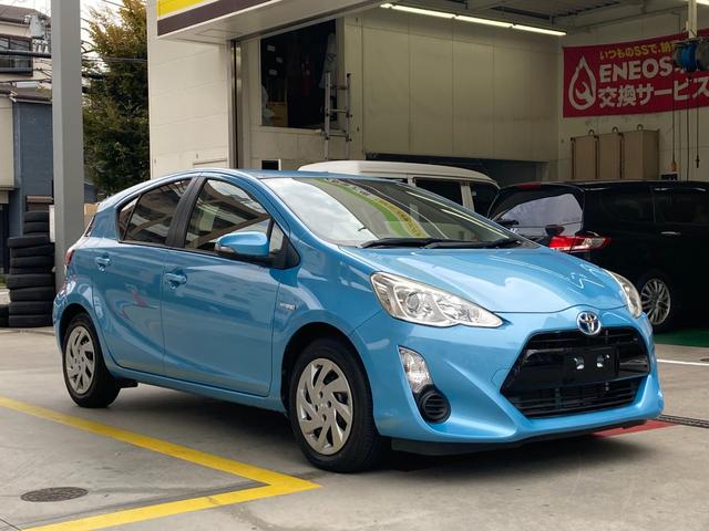 アクア Ｇブラックソフトレザーセレクション　Ｗエアバッグ　ＥＣＯモード　クルーズコントロール　ＡＵＴＯエアコン　ＥＳＣ　キーレス　衝突安全ボディ　ＰＳ　ＡＢＳ　ＰＷ　エアバック　ＵＳＢポート（8枚目）