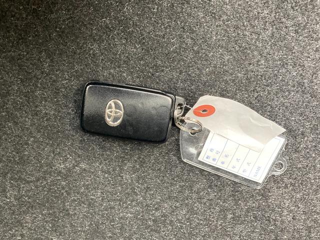 アクア Ｇブラックソフトレザーセレクション　Ｗエアバッグ　ＥＣＯモード　クルーズコントロール　ＡＵＴＯエアコン　ＥＳＣ　キーレス　衝突安全ボディ　ＰＳ　ＡＢＳ　ＰＷ　エアバック　ＵＳＢポート（21枚目）