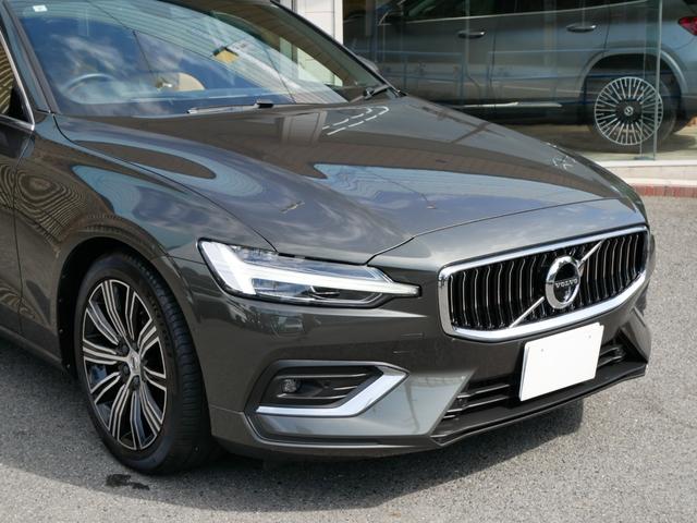 V60 B5 インスクリプション 1オーナー禁煙 正規ディーラー車 クライメートパッケージ ベージュ革パワーシート シートクーラー シートヒーター マッサージ ブラウンウッドパネル 純正ナビ TV 360度カメラ 前後ソナー 自動駐車(9枚目)