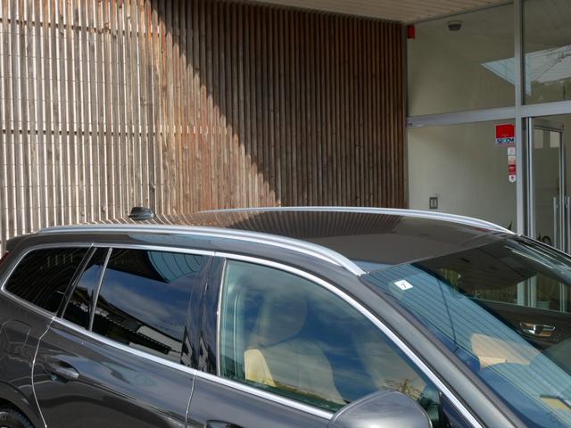 V60 B5 インスクリプション 1オーナー禁煙 正規ディーラー車 クライメートパッケージ ベージュ革パワーシート シートクーラー シートヒーター マッサージ ブラウンウッドパネル 純正ナビ TV 360度カメラ 前後ソナー 自動駐車(10枚目)