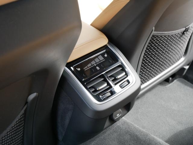 V60 B5 インスクリプション 1オーナー禁煙 正規ディーラー車 クライメートパッケージ ベージュ革パワーシート シートクーラー シートヒーター マッサージ ブラウンウッドパネル 純正ナビ TV 360度カメラ 前後ソナー 自動駐車(46枚目)