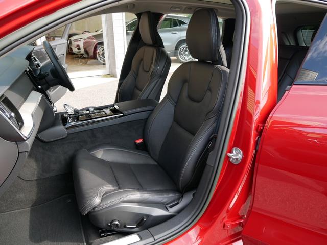 V60 リチャジアルティメットT6AWDプラグインハイブリド 2023yモデル 1オーナー禁煙 ハーマンカードン グーグルナビ 音声操作 全方位カメラ 黒革パワーシート シートヒーター シートクーラー シートマッサージ パノラマルーフ 電動トランク 前後ドラレコ(27枚目)