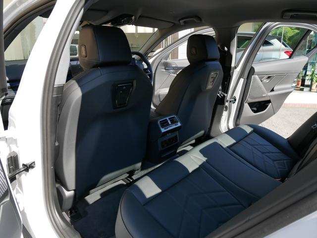 ｉ５ ｅＤｒｉｖｅ　４０　エクセレンス　ＢＭＷディーラー登録　展示　試乗車　禁煙　地デジＴＶ　ＨＤＤナビ　ＡＲビュー　ＡＩ音声通話　パーキングアシストプロフェッショナル　ドライビングアシストプロフェッショナル　内蔵ドライブレコーダー（33枚目）