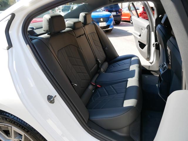 ｉ５ ｅＤｒｉｖｅ　４０　エクセレンス　ＢＭＷディーラー登録　展示　試乗車　禁煙　地デジＴＶ　ＨＤＤナビ　ＡＲビュー　ＡＩ音声通話　パーキングアシストプロフェッショナル　ドライビングアシストプロフェッショナル　内蔵ドライブレコーダー（35枚目）