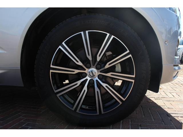 ＸＣ６０ Ｄ４　ＡＷＤ　インスクリプション　ワンオーナー　サンルーフ　純正ナビ　アラウンドビューモニター　フルセグＴＶ　レザーＰシート　シートヒーター　エアコン　障害物センサー　ＡＣＣ　スマートキー　ＥＴＣ　電動リアゲート　純正ＡＷ（18枚目）