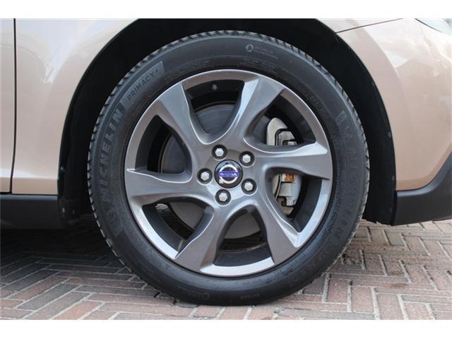 V40 クロスカントリー T5 AWD 4WD 純正ナビ バックカメラ フルセグTV レザーPシート シートヒーター 障害物センサー HID ETC ACC ブラインドスポットモニター 純正AW(17枚目)