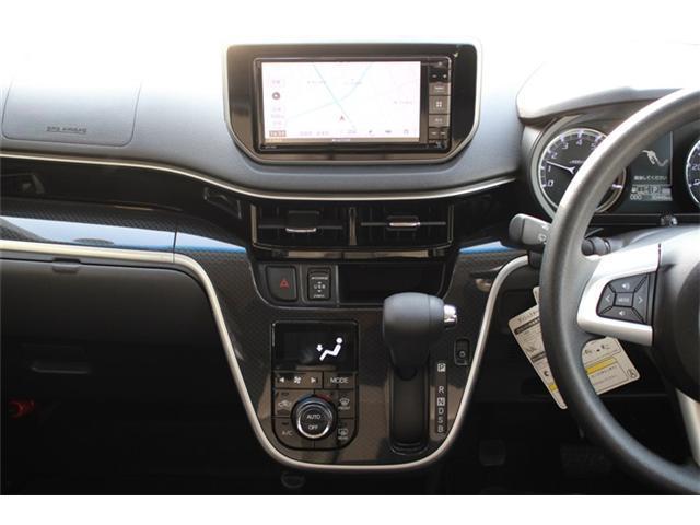 ステラ カスタムＲ　スマートアシスト　純正ナビ　バックカメラ　フルセグＴＶ　障害物センサー　シートヒーター　ＬＥＤライト　ＥＴＣ　アイドリングストップ　純正ＡＷ　スマートキー（8枚目）