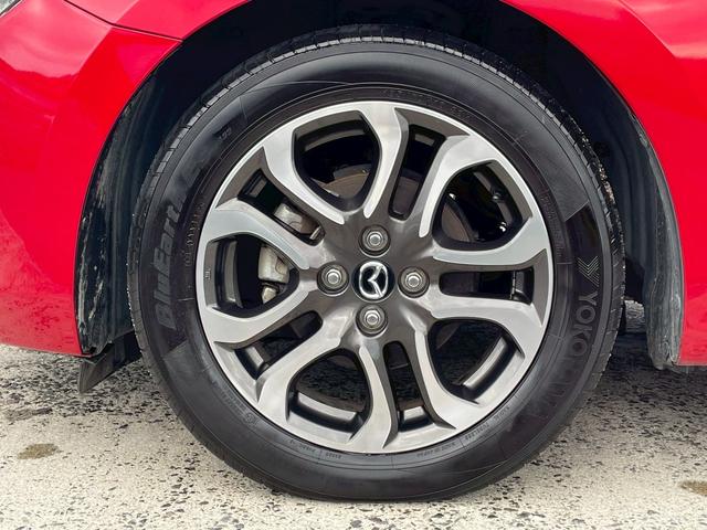 デミオ ＸＤツーリング　６ＡＴ／衝突軽減ブレーキ／セーフティパッケージ／ルーフスポイラー／純正ナビ／バックカメラ／フルセグＴＶ／前後ドラレコ／レーダー探知機（ＡＲ－４６ＬＡ）／シートヒーター／クルコン／Ｂｌｕｅｔｏｏｔｈ接続（9枚目）