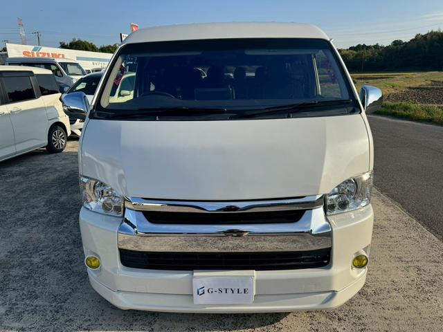 ハイエースワゴン ＧＬ　ＡＬＩＰＮＥ大型ナビ・フリップダウンモニター／片側電動スライドドア／ｅｓｓｅｘアルミ／シートカバー／ＥＴＣ／フルセグＴＶ／オートエアコン／スマートキー／ガングリップステアリング／ＡＢＳ／１０人乗車（4枚目）