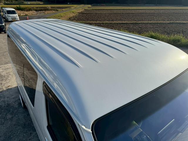 ハイエースワゴン ＧＬ　ＡＬＩＰＮＥ大型ナビ・フリップダウンモニター／片側電動スライドドア／ｅｓｓｅｘアルミ／シートカバー／ＥＴＣ／フルセグＴＶ／オートエアコン／スマートキー／ガングリップステアリング／ＡＢＳ／１０人乗車（12枚目）