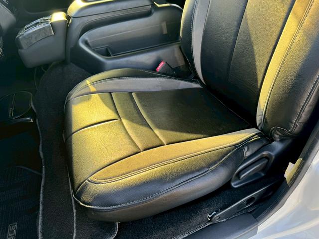 ハイエースワゴン ＧＬ　ＡＬＩＰＮＥ大型ナビ・フリップダウンモニター／片側電動スライドドア／ｅｓｓｅｘアルミ／シートカバー／ＥＴＣ／フルセグＴＶ／オートエアコン／スマートキー／ガングリップステアリング／ＡＢＳ／１０人乗車（42枚目）