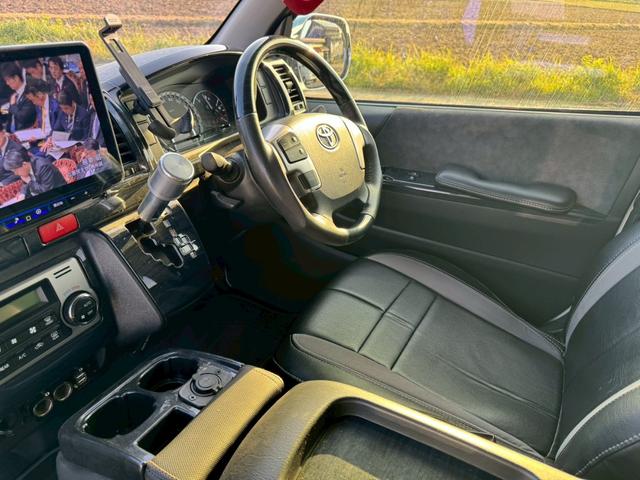 ハイエースワゴン ＧＬ　ＡＬＩＰＮＥ大型ナビ・フリップダウンモニター／片側電動スライドドア／ｅｓｓｅｘアルミ／シートカバー／ＥＴＣ／フルセグＴＶ／オートエアコン／スマートキー／ガングリップステアリング／ＡＢＳ／１０人乗車（49枚目）