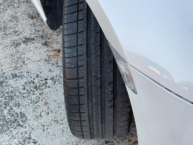 ８６ ＧＴ　６ＭＴ／社外リアスポイラー／パワードサブウーファー（ＴＳ－ＷＨ５００Ａ）／ナビ／バックカメラ／ＥＴＣ／ＨＩＤ／スマートキー／ミラー型ドラレコ／純正ＡＷ　２１５・４５Ｒ１７／フロントフォグ／オートＡＣ（15枚目）