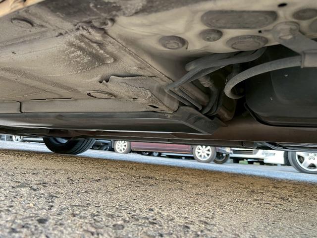 ８６ ＧＴ　６ＭＴ／社外リアスポイラー／パワードサブウーファー（ＴＳ－ＷＨ５００Ａ）／ナビ／バックカメラ／ＥＴＣ／ＨＩＤ／スマートキー／ミラー型ドラレコ／純正ＡＷ　２１５・４５Ｒ１７／フロントフォグ／オートＡＣ（30枚目）