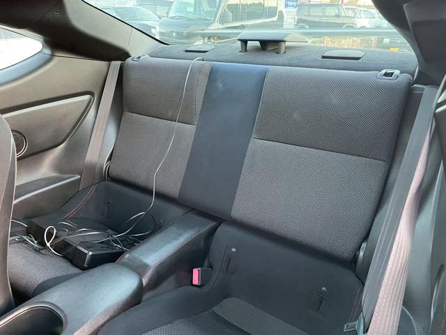 ８６ ＧＴ　６ＭＴ／社外リアスポイラー／パワードサブウーファー（ＴＳ－ＷＨ５００Ａ）／ナビ／バックカメラ／ＥＴＣ／ＨＩＤ／スマートキー／ミラー型ドラレコ／純正ＡＷ　２１５・４５Ｒ１７／フロントフォグ／オートＡＣ（57枚目）