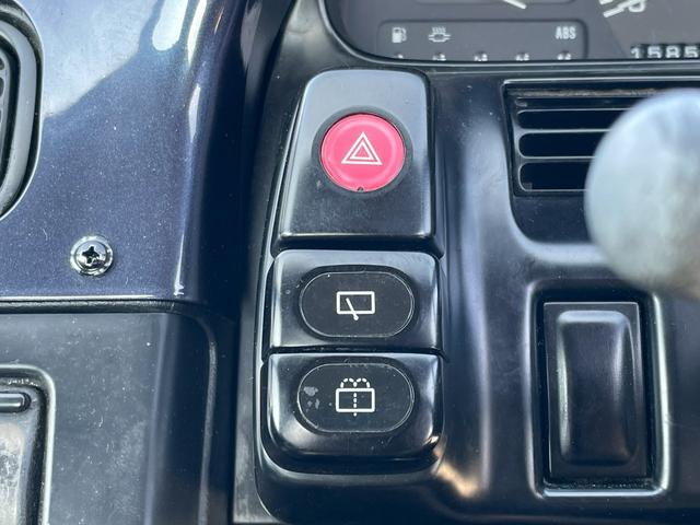 １８０ＳＸ 　同色全塗装／社外エアロ（Ｆ・Ｓ・Ｒ）／社外リアフェンダー・フロントフェンダー／社外ＩＣ／ｅｖｏｌｕｔｉｏｎ　インテンシブハンク　１８ＡＷ／社外エアクリーナー／社外アルミリザーブタンク／社外車高調（48枚目）