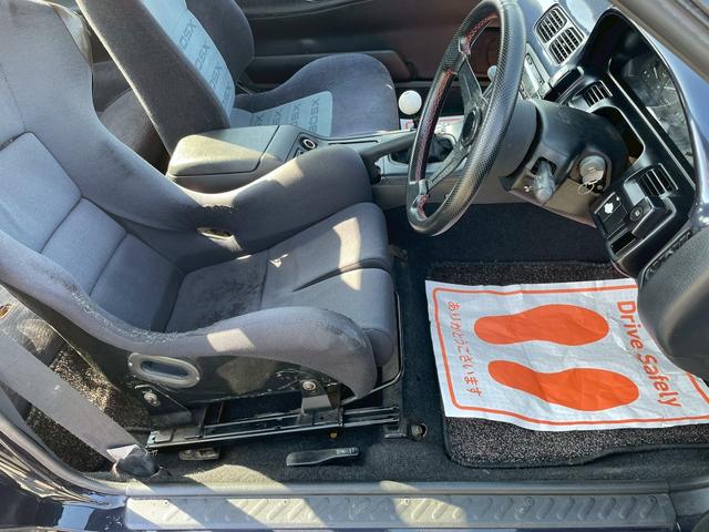 １８０ＳＸ 　同色全塗装／社外エアロ（Ｆ・Ｓ・Ｒ）／社外リアフェンダー・フロントフェンダー／社外ＩＣ／ｅｖｏｌｕｔｉｏｎ　インテンシブハンク　１８ＡＷ／社外エアクリーナー／社外アルミリザーブタンク／社外車高調（50枚目）