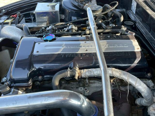 １８０ＳＸ 　同色全塗装／社外エアロ（Ｆ・Ｓ・Ｒ）／社外リアフェンダー・フロントフェンダー／社外ＩＣ／ｅｖｏｌｕｔｉｏｎ　インテンシブハンク　１８ＡＷ／社外エアクリーナー／社外アルミリザーブタンク／社外車高調（68枚目）