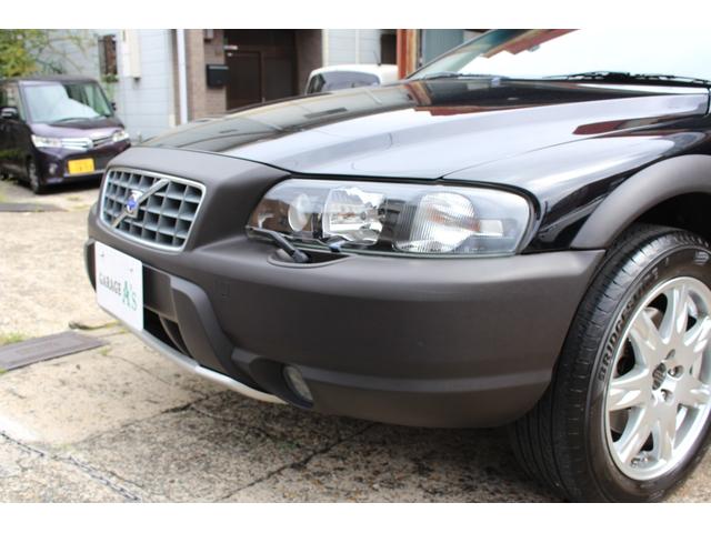 ＸＣ７０ ベースグレード　ディーラー車　禁煙車　本革シート　４ＷＤ　ターボ　シートヒーター　メモリー付きパワーシート　ＨＩＤ　ルーフレール　アルミホイール　ステアリングリモコン　キーレス　スペアキー（68枚目）