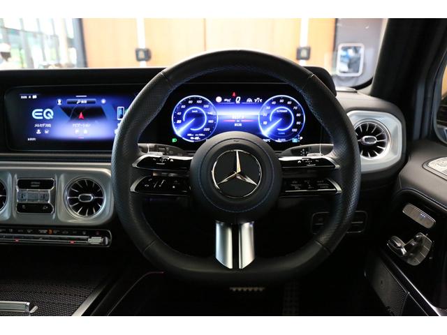 シャーシは、エンジンよりも早く。」このことは、メルセデスが単なるエンジンのパワーだけを追い求めていない証拠です。シャーシの性能がお車の根幹なのです