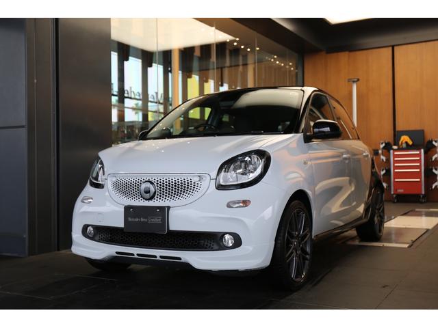 スマートフォーフォー BRABUS スポーツ 認定中古車2年保証/大画面ナビ/ガラスルーフ/シートヒーター/純正ドライブレコーダー/バックカメラ/ETC(3枚目)