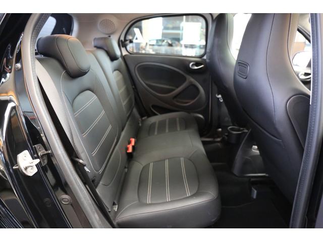 スマートフォーフォー BRABUS スポーツ 認定中古車2年保証/大画面ナビ/ガラスルーフ/シートヒーター/純正ドライブレコーダー/バックカメラ/ETC(13枚目)