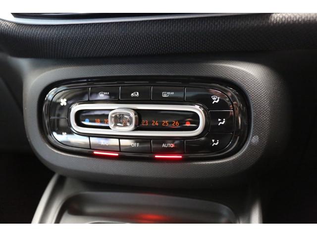 スマートフォーフォー BRABUS スポーツ 認定中古車2年保証/大画面ナビ/ガラスルーフ/シートヒーター/純正ドライブレコーダー/バックカメラ/ETC(19枚目)