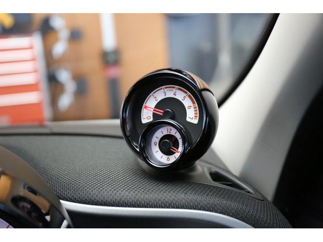 スマートフォーフォー BRABUS スポーツ 認定中古車2年保証/大画面ナビ/ガラスルーフ/シートヒーター/純正ドライブレコーダー/バックカメラ/ETC(24枚目)