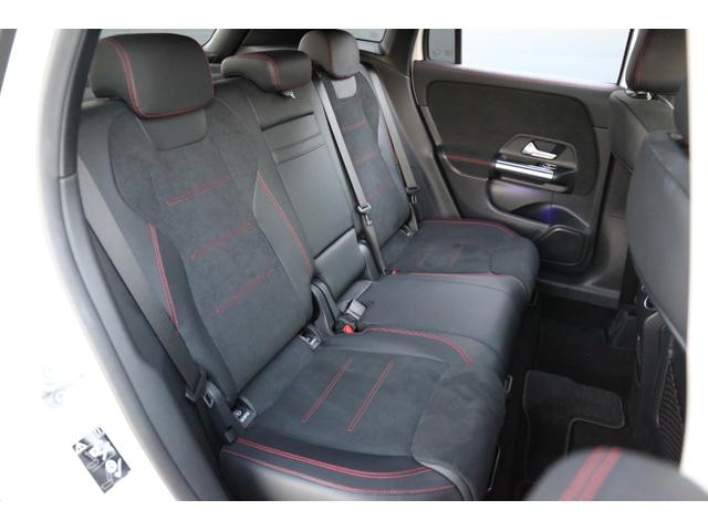 GLAクラス GLA200d 4マチック AMGラインパッケージ 認定中古車2年保証/シートヒーター/メモリー付きパワーシート/ドライブレコーダー前後/360°カメラ/ETC/ハーフレザーシート/ワイヤレスチャージ(14枚目)