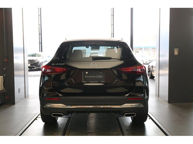 ＧＬＡクラス ＧＬＡ１８０　ＡＭＧレザーエクスクルーシブパッケージ　新車保証継承／レザーエクスクルーシブＰＫＧ／スライディングルーフ／コンフォートＰＫＧ／純正ドライブレコーダー前後／ヘッドアップディスプレイ／本革シート／ブルメスターサウンド／シートヒーター／フルＯＰ（5枚目）