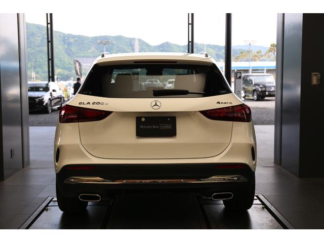 MERCEDES BENZ GLA-CLASS GLA200D 4MATIC AMG LINE PACKAGE