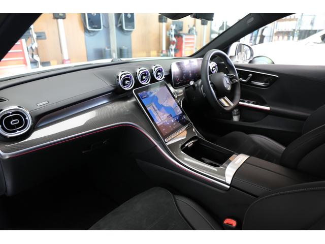 Cクラス C220dアバンギャルド AMGラインパッケージ 認定中古車2年保証/セーフティビジョンPKG/ヘッドアップディスプレイ/シートヒーター/パワーリアゲート/アンビエントライトプレミアム/ワイヤレスチャージ/フットトランク/ハイビームアシスト+/360(10枚目)