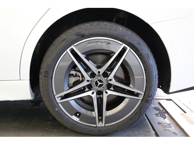 Cクラス C220dアバンギャルド AMGラインパッケージ 認定中古車2年保証/セーフティビジョンPKG/ヘッドアップディスプレイ/シートヒーター/パワーリアゲート/アンビエントライトプレミアム/ワイヤレスチャージ/フットトランク/ハイビームアシスト+/360(32枚目)