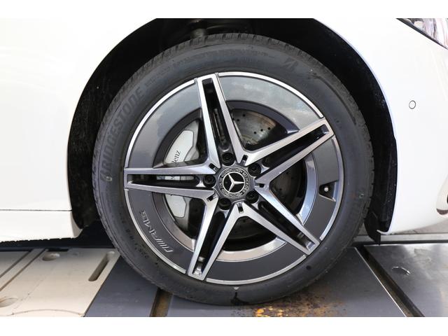 Cクラス C220dアバンギャルド AMGラインパッケージ 認定中古車2年保証/セーフティビジョンPKG/ヘッドアップディスプレイ/シートヒーター/パワーリアゲート/アンビエントライトプレミアム/ワイヤレスチャージ/フットトランク/ハイビームアシスト+/360(33枚目)
