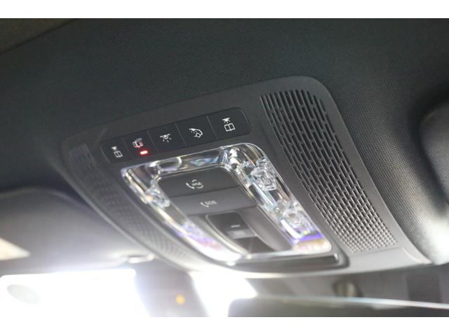 �����Z�f�X�E�x���c�̓h�C�c�{���V���c�b�g�K���g�ߍx�ł̃����Z�f�X���Ԃ��ւ�����d�厖�̂��A�S�O�N�ȏ�ɘj���Ē������Ă��܂��B�G�A�o�b�O��V�[�g�x���g�e���V���i�[�́A���̒����̌��ʐ��ݏo����܂����B