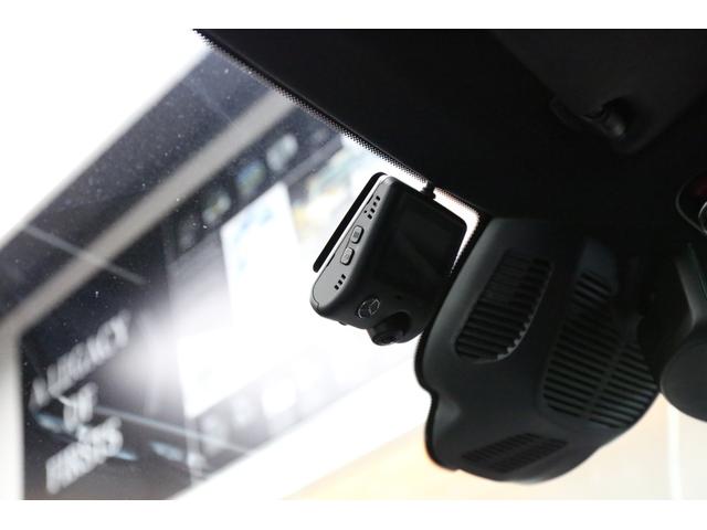 �������̂�������́A�l�ԍH�w�E�S���w�Ɋ�Â��f�U�C������Ă���܂��I�����Z�f�X�̃V�[�g�͏����d�߂ɂȂ��Ă���܂��B�����Ԃ̉^�]�̍ہA�K�x�Ȕ��������邱�Ƃł��K�⍘�̕��S�����炷���ʂ�������܂��B