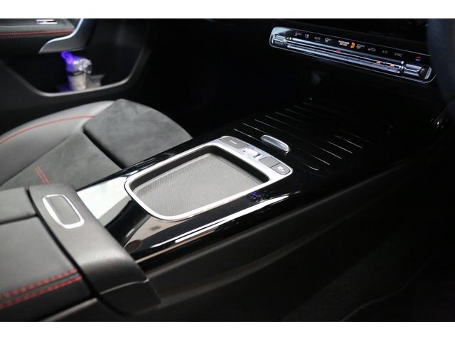 �����Z�f�X�E�x���c�̃{�f�B�\���ɂ͏Ռ��z���X�y�[�X���킴�Ɗm�ۂ��邱�ƂŖ�����Ԃ������ۂ̏Ռ����u���ɓ������܂��B